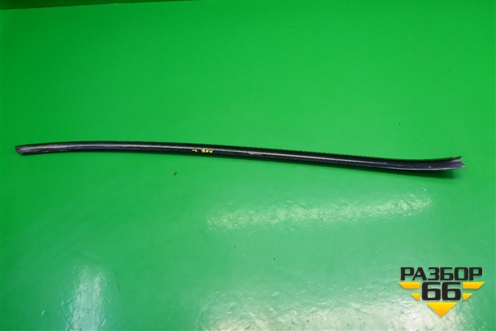 Молдинг лобового стекла левый для Porsche Cayenne с 2003-2010г (Каен)