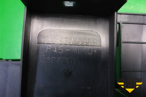 Кронштейн блока предохранителей (7L0937535B) для Porsche Cayenne с 2003-2010г (Каен)