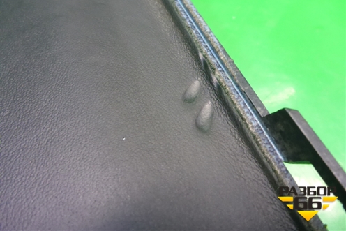 Накладка внутренняя (консоли правая) (7L5858112) для Porsche Cayenne с 2003-2010г (Каен)