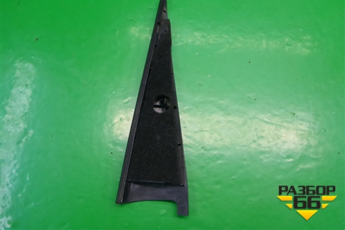 Накладка двери задней левой (уголок) (7L0839993) для Porsche Cayenne с 2003-2010г (Каен)