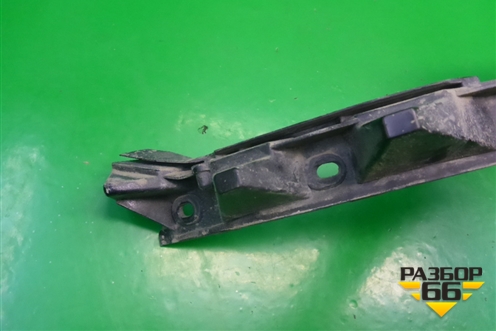 Кронштейн заднего бампера правый (7L5807394D) для Porsche Cayenne с 2003-2010г (Каен)