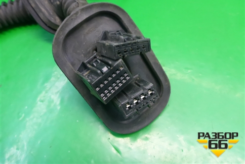 Проводка двери передней правой (7L5971120) для Porsche Cayenne с 2003-2010г (Каен)