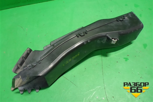 Воздухозаборник тормозного диска левый (51747222877) для BMW X5 E70 с 2007-2013г (Х5 Е70)