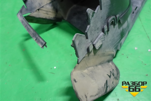 Воздухозаборник тормозного диска левый (51747222877) для BMW X5 E70 с 2007-2013г (Х5 Е70)