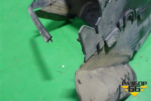 Воздухозаборник тормозного диска левый (51747222877) для BMW X5 E70 с 2007-2013г (Х5 Е70)