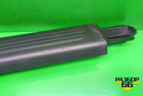 Накладка порога внутренняя переднего правого (4F1867272D) для Audi A6 (C6) с 2004-2011г (А6)