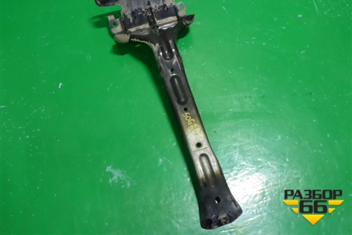 Кронштейн передней панели центральный (7L0805799) для Porsche Cayenne с 2003-2010г (Каен)