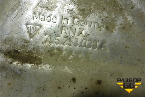 Экран тепловой (4.8л M4801) (7L5253038A) для Porsche Cayenne с 2003-2010г (Каен)