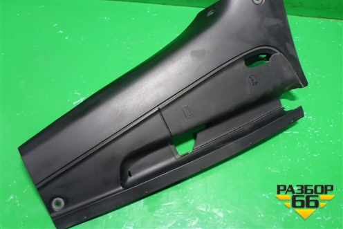 Накладка моторного отсека (левая 4.8л М4801) (7L5806583A) для Porsche Cayenne с 2003-2010г (Каен)