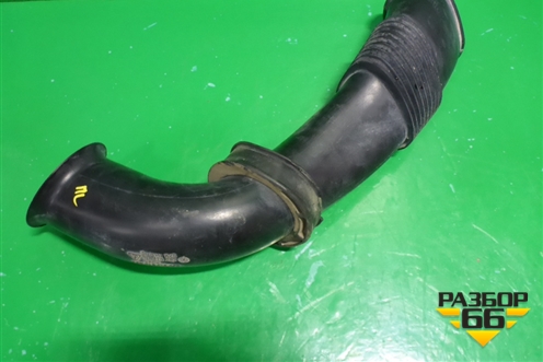 Воздухозаборник воздушного фильтра (левый 4.8л М4801) (7L5128752) для Porsche Cayenne с 2003-2010г (Каен)