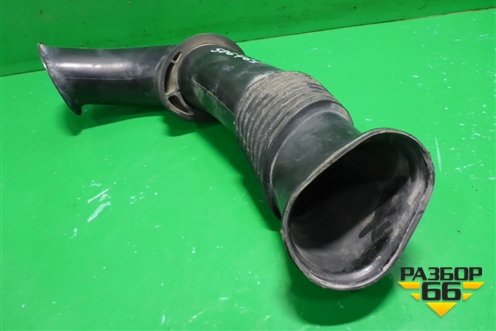 Воздухозаборник воздушного фильтра (левый 4.8л М4801) (7L5128752) для Porsche Cayenne с 2003-2010г (Каен)