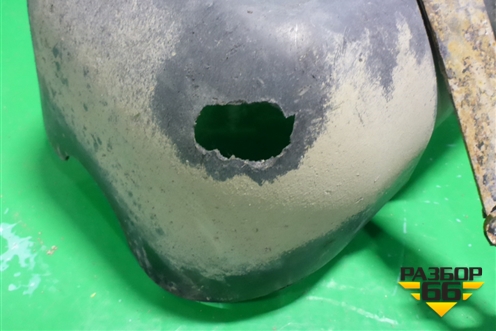 Защита топливного бака (правая) (7L0201974B) для Porsche Cayenne с 2003-2010г (Каен)