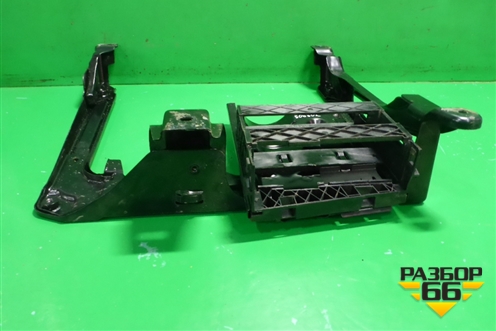 Кронштейн сиденья (переднего правого) (7L0881678G) для Porsche Cayenne с 2003-2010г (Каен)