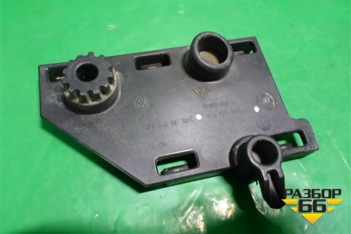 Кронштейн (расширительного бачка) (7L0121093) для Porsche Cayenne с 2003-2010г (Каен)