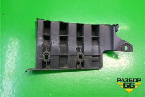 Кронштейн заднего бампера правый (под фонарь,седан) (4F5807898B) для Audi A6 (C6) с 2004-2011г (А6)