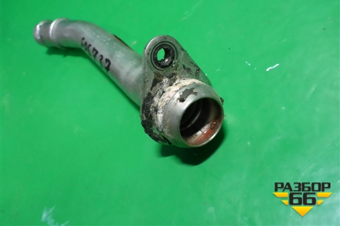 Трубка системы охлаждения (94810642104) для Porsche Cayenne с 2003-2010г (Каен)