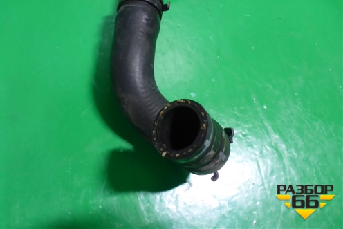 Трубка системы охлаждения (7L0819308A) для Porsche Cayenne с 2003-2010г (Каен)