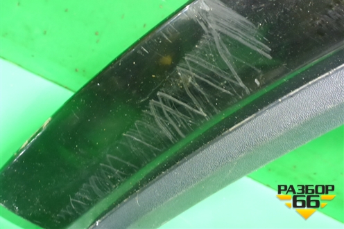 Накладка переднего крыла правого (после 2006г) (30698935) для Volvo XC90 с 2002-2015г (ХС90)