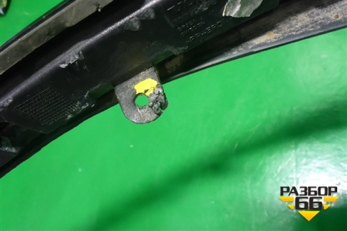 Накладка переднего крыла правого (после 2006г) (30698935) для Volvo XC90 с 2002-2015г (ХС90)