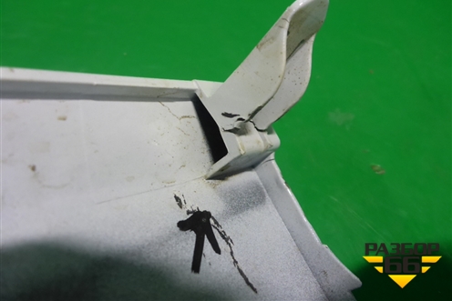 Накладка заднего бампера (заглушка) (5216960200) для Lexus LX-570 с 2015г (ЛХ)