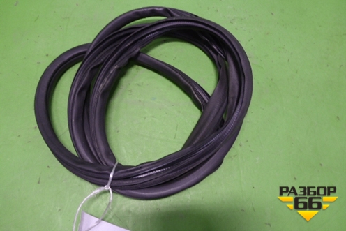 Уплотнитель двери (передней правой на кузов) для Acura ZDX с 2009-2013г (ЗДХ)