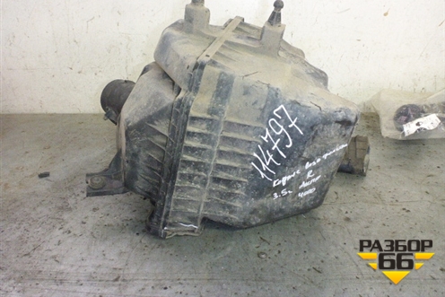 Корпус воздушного фильтра (правый35) для Infiniti Infiniti M35/45 (Y50) с 2004-2009г (М35/45)