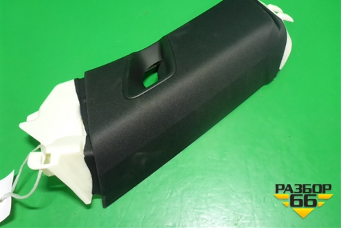 Обшивка стойки задняя верхняя правая (4M0867288H) для Audi Q7 c 2015г (Ку 7)