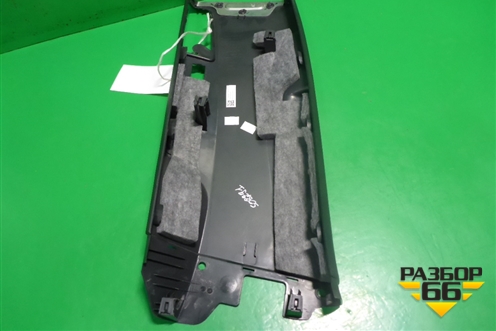 Обшивка стойки центральная нижняя правая (4M0867240M) для Audi Q7 c 2015г (Ку 7)