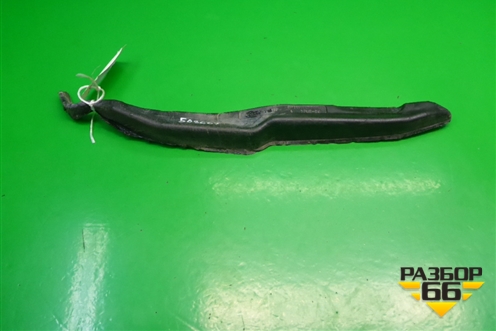 Пыльник переднего крыла правого (2N11N16E560AC) для Ford Fusion с 2002г (Фьюжн)