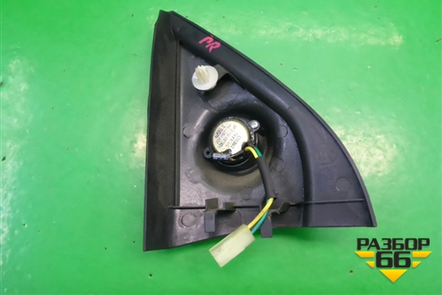 Накладка двери передней правой уголок для Geely MK Cross с 2011-2016г (МК Кросс)