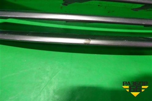 Решетка в передний бампер правая (CK52018K27AA) для Land Rover Range Rover 4 с 2013-2022г (Вог)