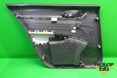 Обшивка двери задней правой под электрику (60U867024) для Skoda Rapid с 2013г (Рапид)