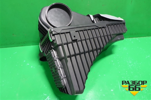 Корпус воздушного фильтра (левый 4.8л M4801) (7L5128607E) для Porsche Cayenne с 2003-2010г (Каен)