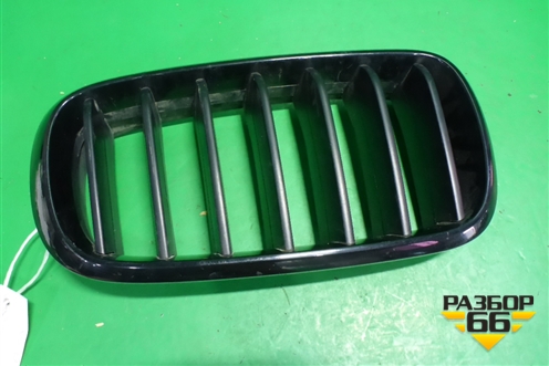 Решетка радиатора правая (7316076) для BMW X5 F15 с 2013г (Х5 Ф15)