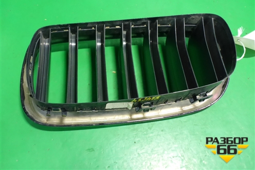 Решетка радиатора правая (7316076) для BMW X5 F15 с 2013г (Х5 Ф15)