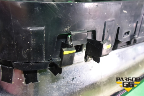 Решетка радиатора правая (7316076) для BMW X5 F15 с 2013г (Х5 Ф15)