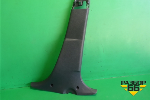 Обшивка стойки центральная нижняя правая (8200720244) для Renault Sandero с 2009-2014г (Сандеро)