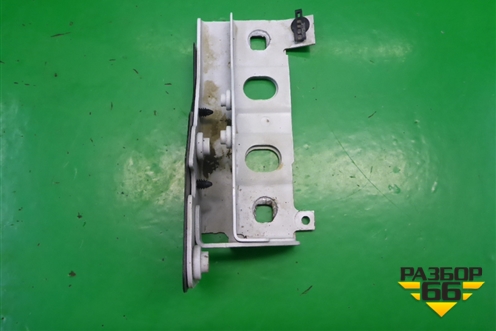 Кронштейн передней панели (правый) для Land Rover Range Rover Sport с 2005-2012г (Спорт)