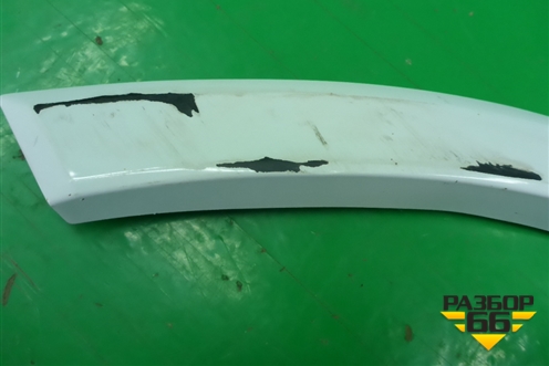 Накладка заднего крыла правого (4M0853818E) для Audi Q7 c 2015г (Ку 7)