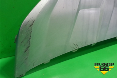 Накладка переднего бампера (4M0807733D) для Audi Q7 c 2015г (Ку 7)