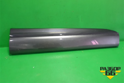 Накладка двери передней правой (4M0853960B) для Audi Q7 c 2015г (Ку 7)