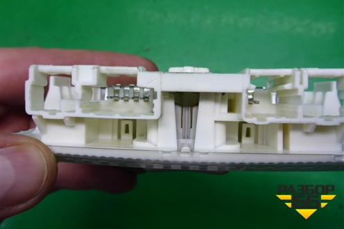 Плафон салонный задний (9680717080) для Peugeot Partner Tepee с 2008г (Партнер Типпи)