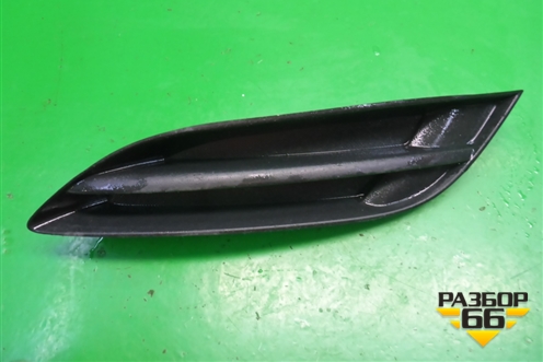 Решетка в передний бампер левая (до 2010г) (8148202030) для Toyota Auris с 2006-2012г (Аурис)