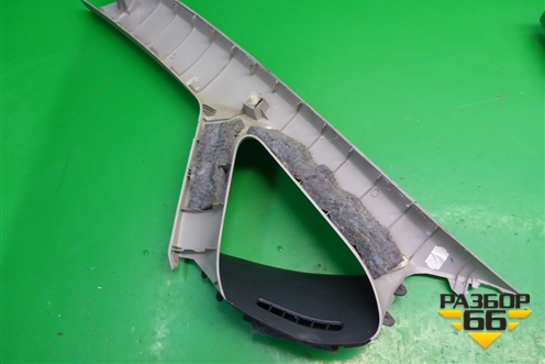 Обшивка стойки лобового стекла правая (6221002020) для Toyota Auris с 2006-2012г (Аурис)