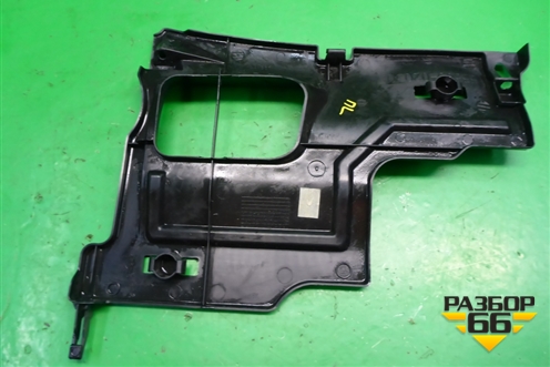 Накладка на торпедо (на коленями водителя) (5560602030) для Toyota Auris с 2006-2012г (Аурис)