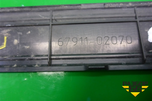 Накладка порога внутренняя переднего правого (в проём) (6791102070) для Toyota Auris с 2006-2012г (Аурис)