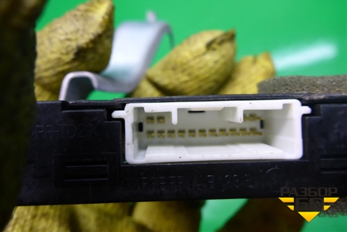 Блок управления иммобилайзера (8978002040) для Toyota Auris с 2006-2012г (Аурис)