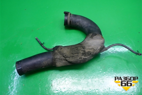 Патрубок интеркулера резиновый (1.4л 1NDTV) для Toyota Auris с 2006-2012г (Аурис)