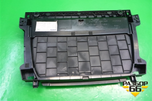 Накладка на торпедо (центральная верхняя после 2007г) (7M51R044H48ACW) для Ford C-MAX с 2003-2010г (ЦМакс 1)