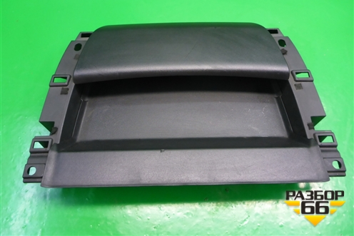 Накладка на торпедо (центральная верхняя после 2007г) (7M51R044H48ACW) для Ford C-MAX с 2003-2010г (ЦМакс 1)